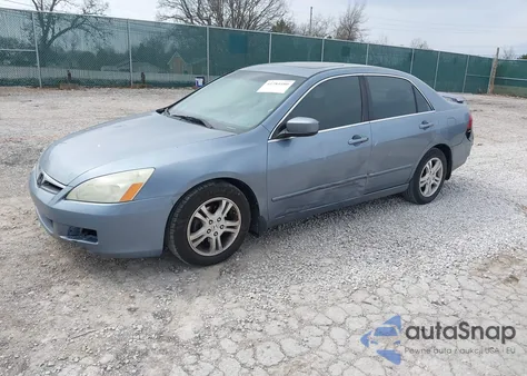 2007 Honda Accord 2.4 Ex z USA, uszkodzony, nr VIN 1HGCM56787A106835